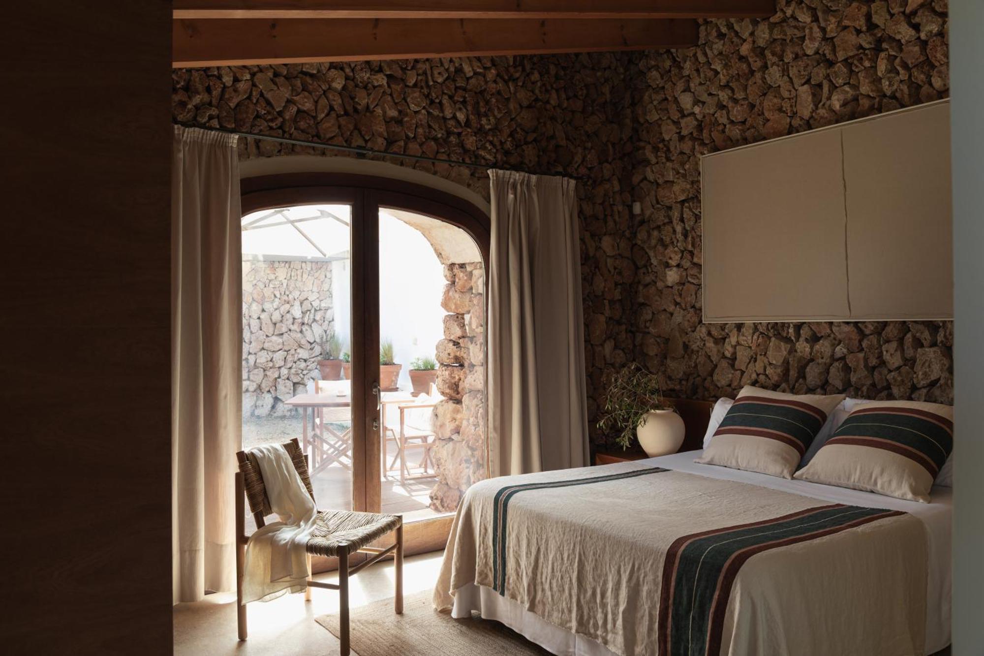 Binissaida Boutique 4*